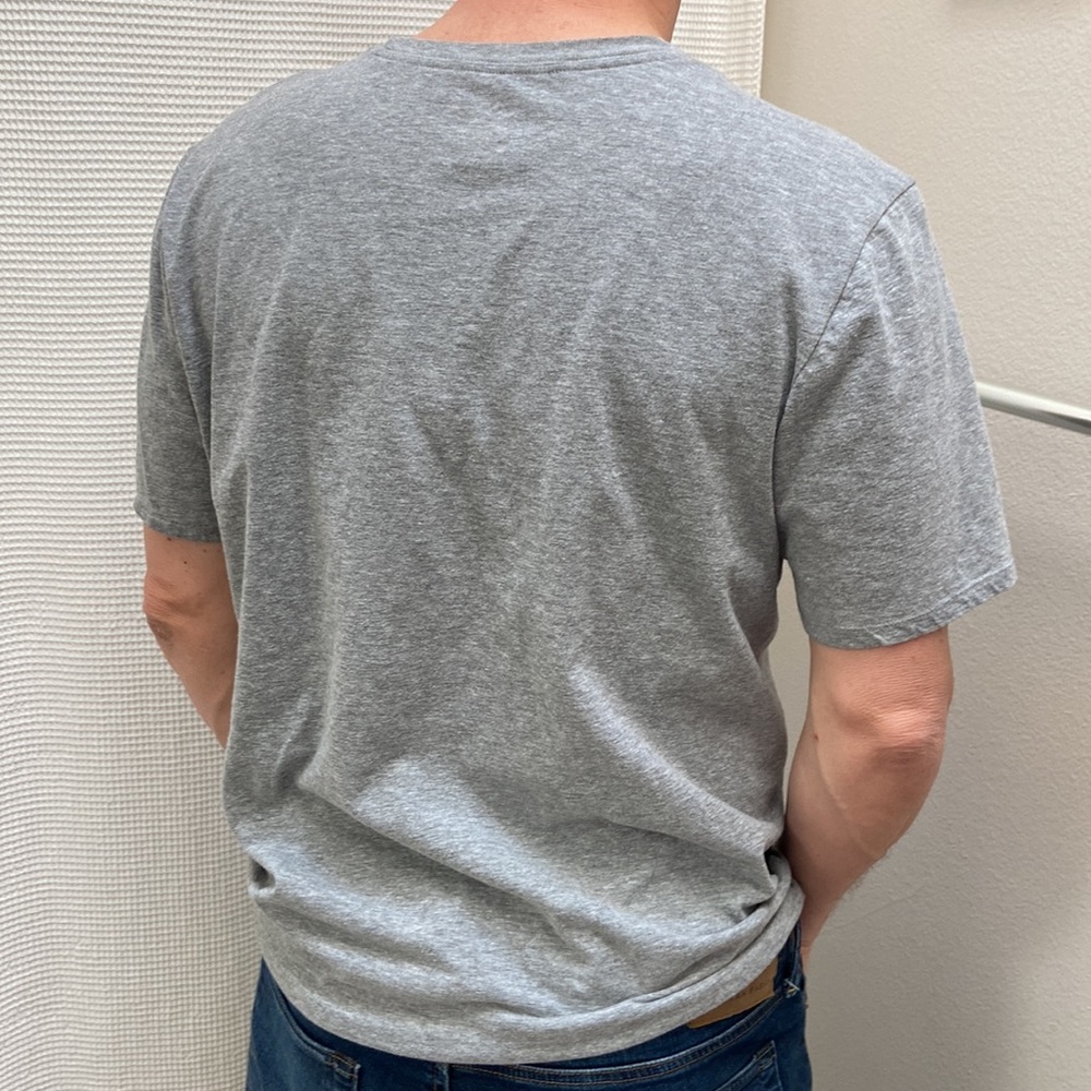 Men’s Nike Tee Marquette Golden Eagles athletic cut grey shirt. - Picture 3 of 12